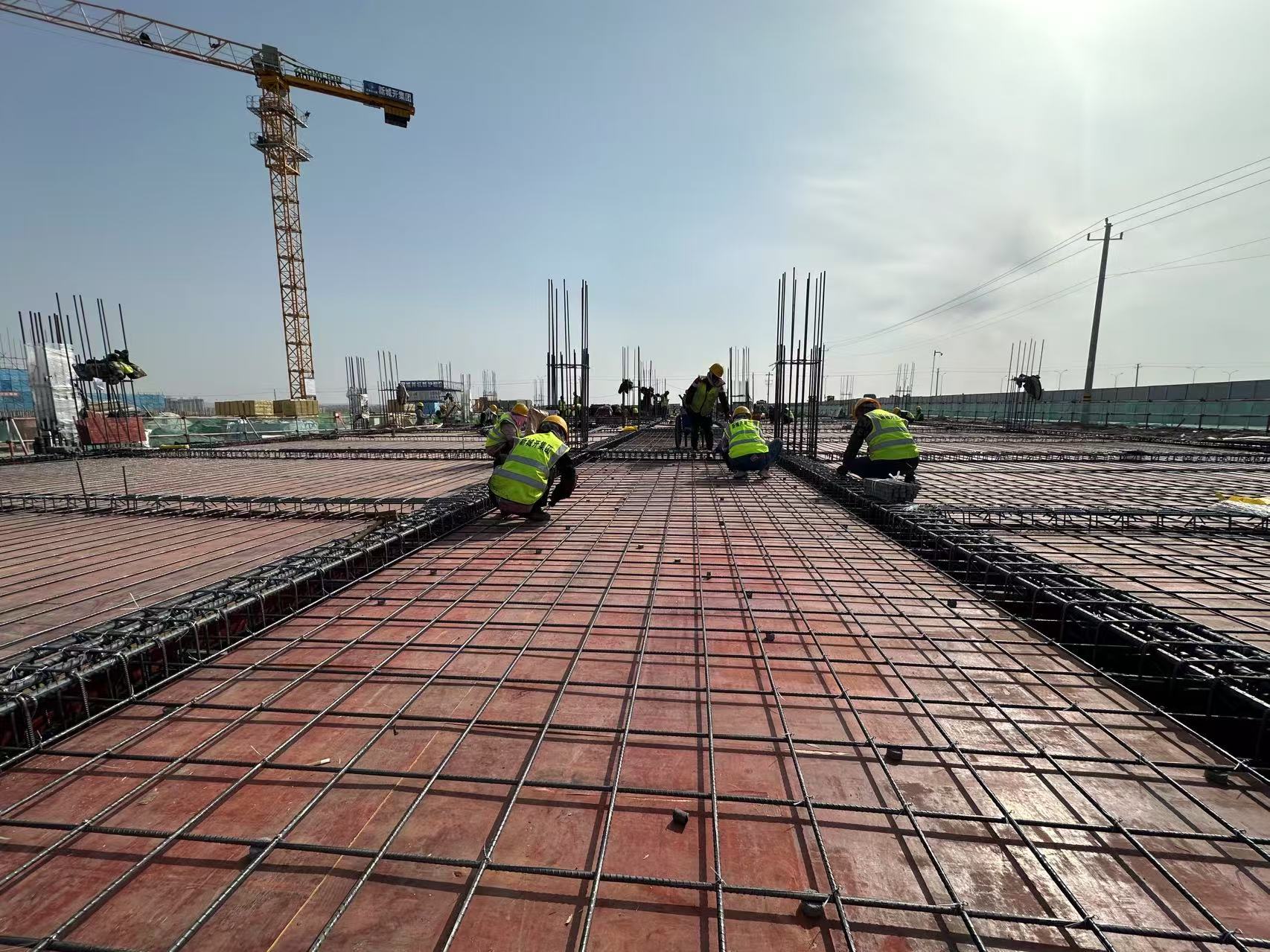 建設(shè)正當(dāng)時(shí) 搶抓黃金期 新城開集團(tuán)各建筑安裝工程項(xiàng)目持續(xù)刷新進(jìn)度條